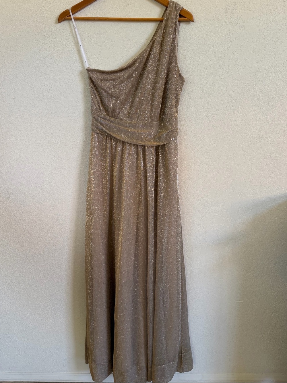 Lulus Luminous Grace Gold One-Shoulder Maxi Dress Size M - Picture 5 of 10